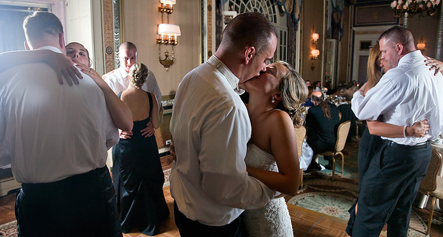 Matthew & Elizabeth – Wedding – 08/15/2009. Emin Kuliyev — Award-Winning Wedding Photojournalist NYC & USA | Best Wedding Photographer Known for Candid, Timeless Moments