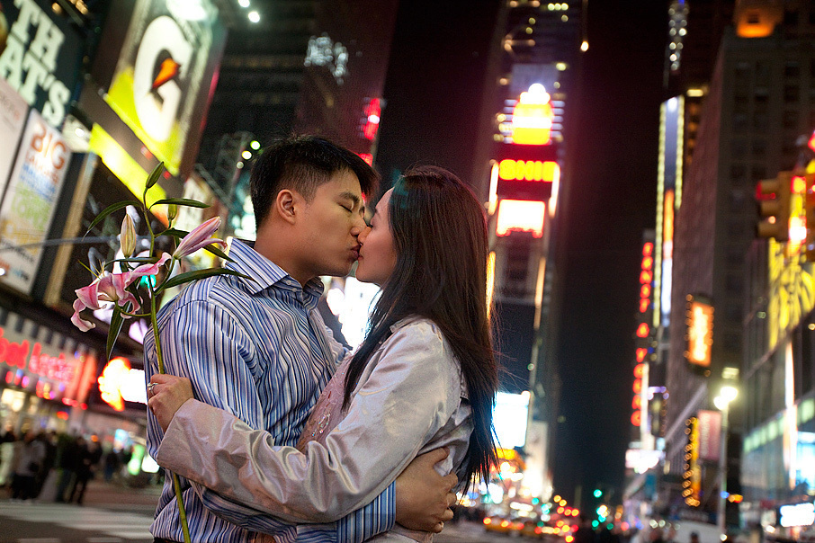 Kah & Jackson – E-Session (November, 2nd, 2009). Emin Kuliyev — Award-Winning Wedding Photojournalist NYC & USA | Best Wedding Photographer Known for Candid, Timeless Moments