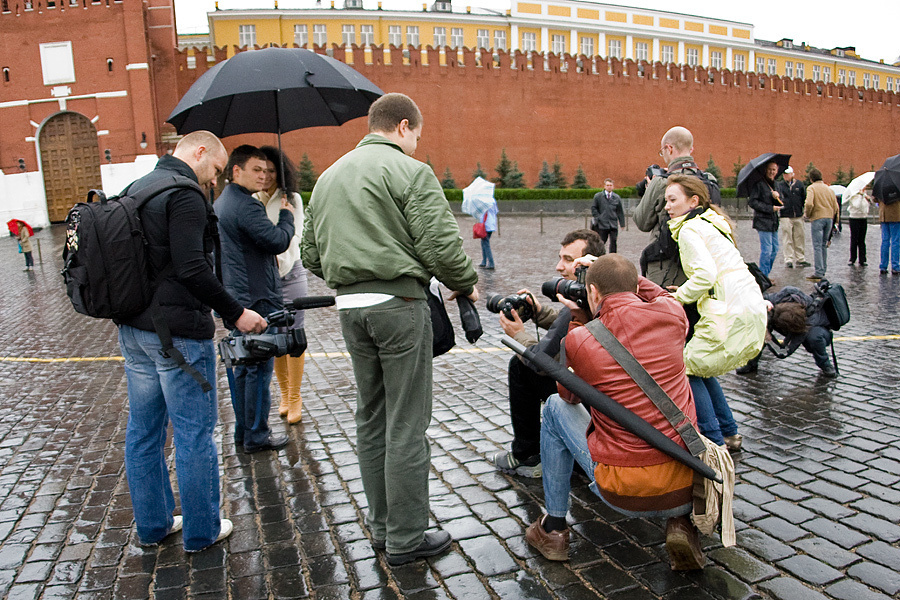 Wedding photography seminar and master class in Moscow (Russia). Emin Kuliyev — Award-Winning Wedding Photojournalist NYC & USA | Best Wedding Photographer Known for Candid, Timeless Moments
