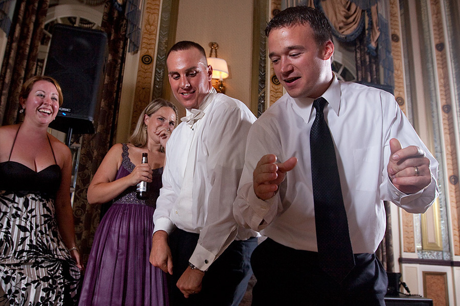 Matthew & Elizabeth – Wedding – 08/15/2009. Emin Kuliyev — Award-Winning Wedding Photojournalist NYC & USA | Best Wedding Photographer Known for Candid, Timeless Moments