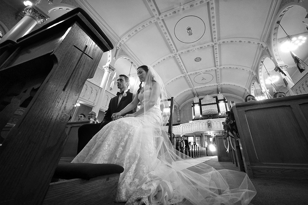 Chris and Laura – 5.23.2015 (Boston). Emin Kuliyev — Award-Winning Wedding Photojournalist NYC & USA | Best Wedding Photographer Known for Candid, Timeless Moments