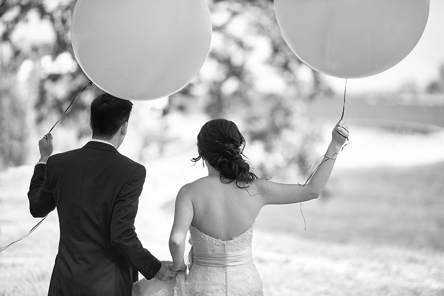 Jon & Amy – September 21st, 2012. Emin Kuliyev — Award-Winning Wedding Photojournalist NYC & USA | Best Wedding Photographer Known for Candid, Timeless Moments