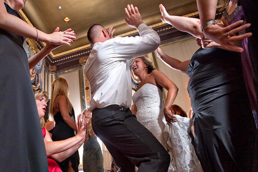 Matthew & Elizabeth – Wedding – 08/15/2009. Emin Kuliyev — Award-Winning Wedding Photojournalist NYC & USA | Best Wedding Photographer Known for Candid, Timeless Moments