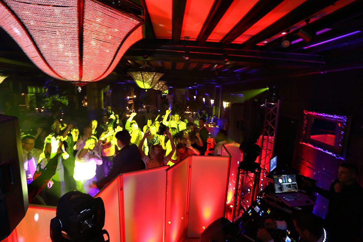 Noel & Adam – June 24th, 2017 (The Shadowbrook). Emin Kuliyev — Award-Winning Wedding Photojournalist NYC & USA | Best Wedding Photographer Known for Candid, Timeless Moments