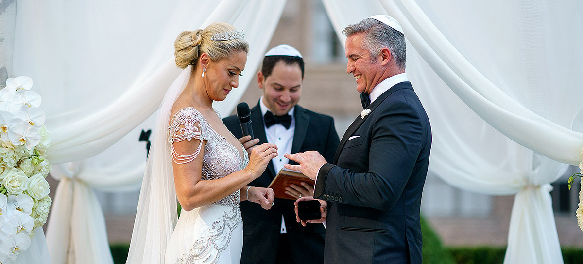 Evan & Hensi 09.24.2017 –  620 5th Ave Garden Loft And Rooftop. Emin Kuliyev — Award-Winning Wedding Photojournalist NYC & USA | Best Wedding Photographer Known for Candid, Timeless Moments