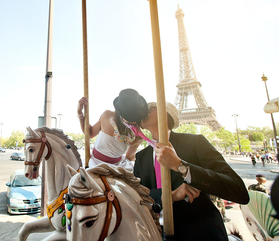 My Wedding Photography Workshops in Paris 18-21 April, 2011 – Behind t. Emin Kuliyev — Award-Winning Wedding Photojournalist NYC & USA | Best Wedding Photographer Known for Candid, Timeless Moments