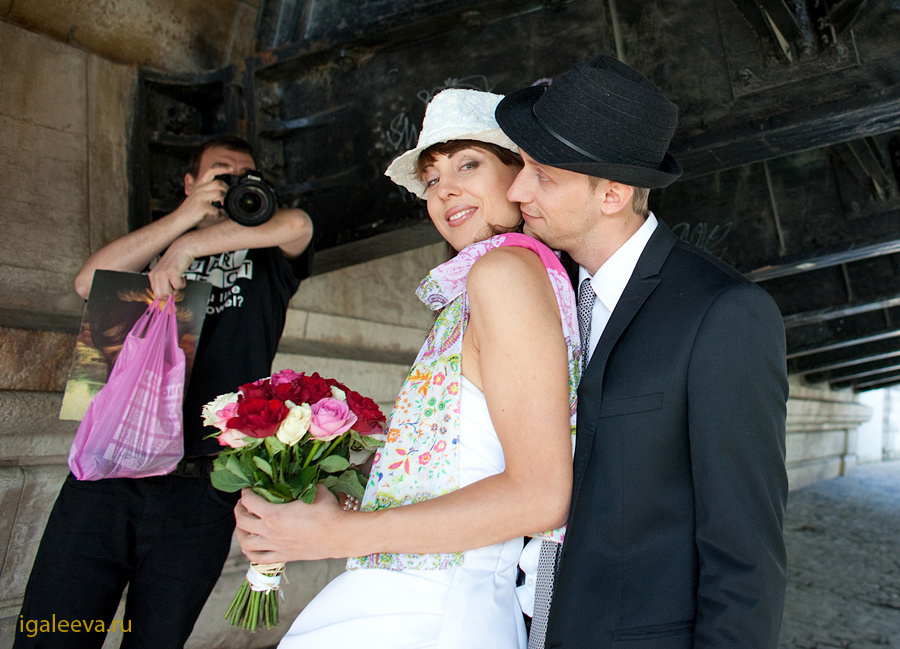 My Wedding Photography Workshops in Paris 18-21 April, 2011 – Behind t. Emin Kuliyev — Award-Winning Wedding Photojournalist NYC & USA | Best Wedding Photographer Known for Candid, Timeless Moments