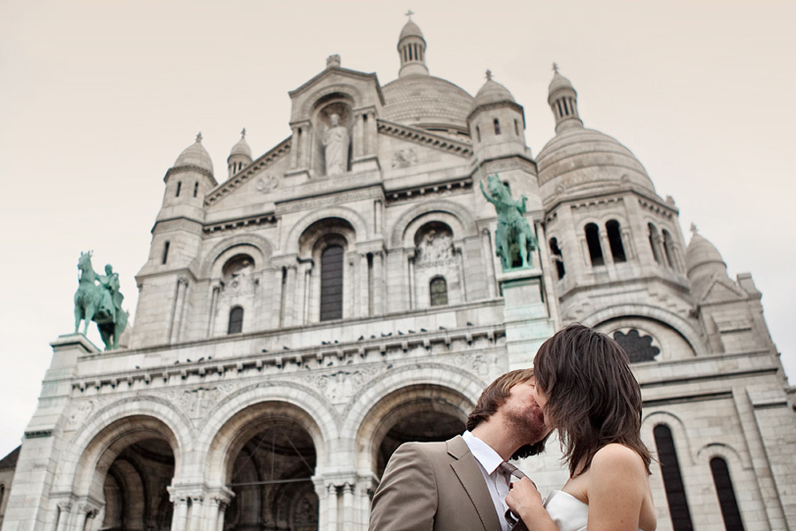 Masha & Andrey – October 3rd, 2009 – Paris (France). Emin Kuliyev — Award-Winning Wedding Photojournalist NYC & USA | Best Wedding Photographer Known for Candid, Timeless Moments
