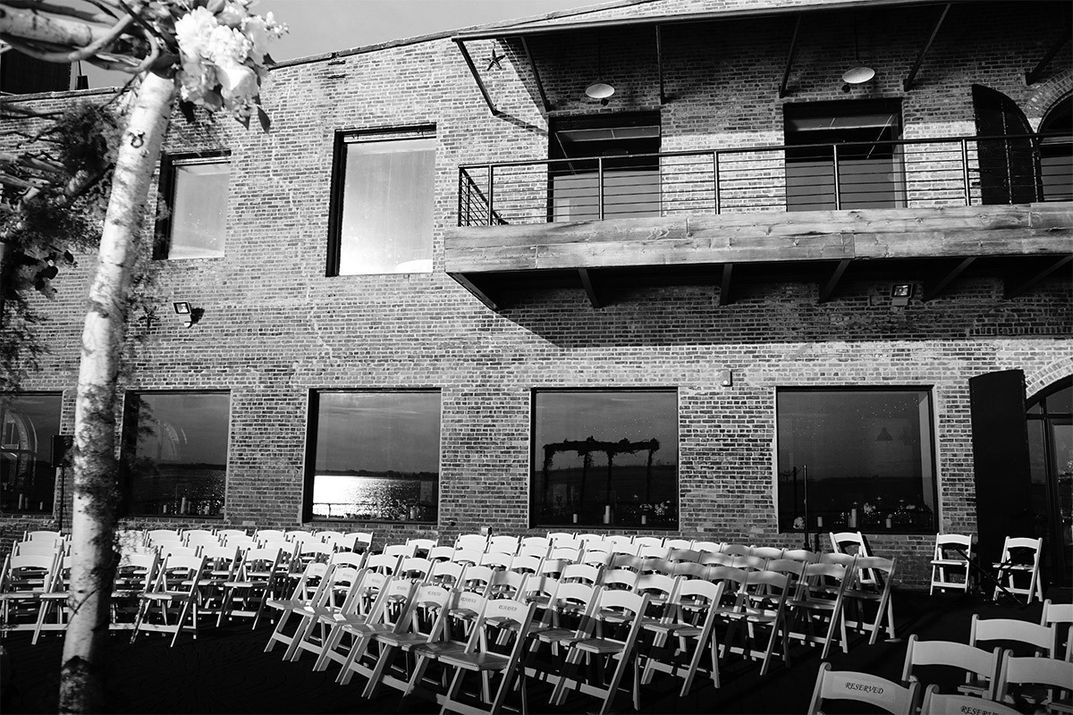 Eric & Debra  –  6/13/2015 (Wedding at Liberty Warehouse). Emin Kuliyev — Award-Winning Wedding Photojournalist NYC & USA | Best Wedding Photographer Known for Candid, Timeless Moments