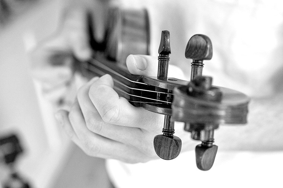 Genevieve & Josh– June 3rd,2012 – Minneapolis (Minnesota). Emin Kuliyev — Award-Winning Wedding Photojournalist NYC & USA | Best Wedding Photographer Known for Candid, Timeless Moments