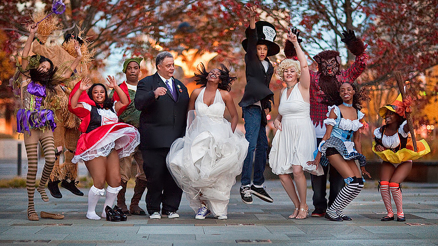 Rona & Charles (October 24, 2009) Halloween wedding – Saint Louis, Mis. Emin Kuliyev — Award-Winning Wedding Photojournalist NYC & USA | Best Wedding Photographer Known for Candid, Timeless Moments