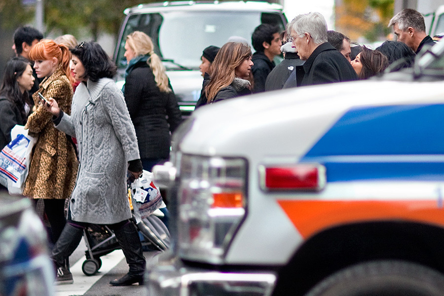 Connie & Bryan – E-Session (November, 6th, 2009). Emin Kuliyev — Award-Winning Wedding Photojournalist NYC & USA | Best Wedding Photographer Known for Candid, Timeless Moments