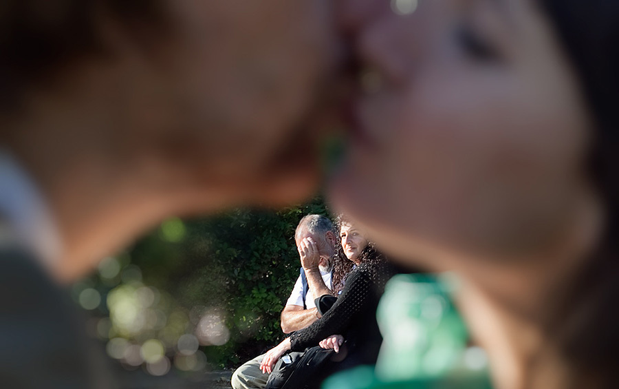 Masha & Andrey – October 3rd, 2009 – Paris (France). Emin Kuliyev — Award-Winning Wedding Photojournalist NYC & USA | Best Wedding Photographer Known for Candid, Timeless Moments