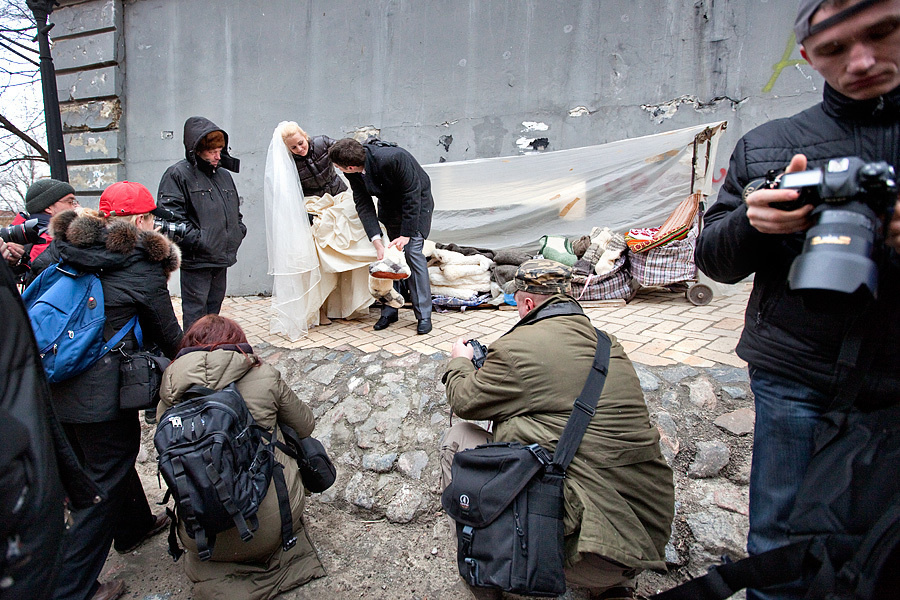 My workshops in Kiev (Ukraine) – 22 and 23 March, 2009. Emin Kuliyev — Award-Winning Wedding Photojournalist NYC & USA | Best Wedding Photographer Known for Candid, Timeless Moments
