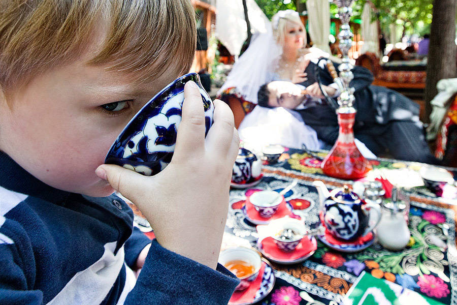 My Wedding Photography Workshop in Moscow (Russia) 6-14 June, 2010 – B. Emin Kuliyev — Award-Winning Wedding Photojournalist NYC & USA | Best Wedding Photographer Known for Candid, Timeless Moments