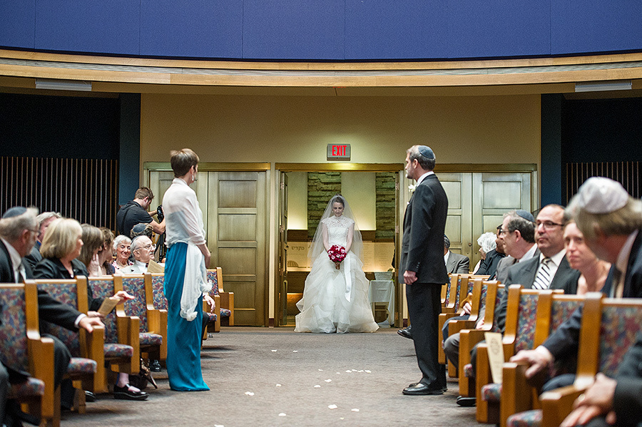 Genevieve & Josh– June 3rd,2012 – Minneapolis (Minnesota). Emin Kuliyev — Award-Winning Wedding Photojournalist NYC & USA | Best Wedding Photographer Known for Candid, Timeless Moments