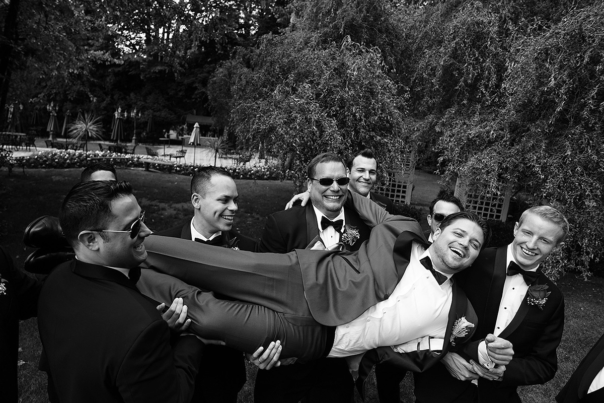 Noel & Adam – June 24th, 2017 (The Shadowbrook). Emin Kuliyev — Award-Winning Wedding Photojournalist NYC & USA | Best Wedding Photographer Known for Candid, Timeless Moments