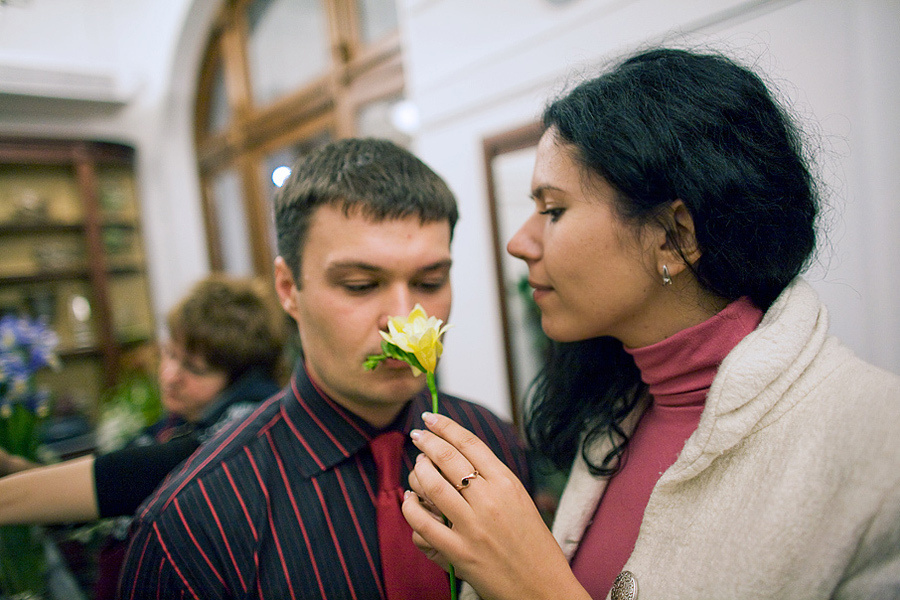 Alexandr & Nastya – Engagement – 09/11/2008. Emin Kuliyev — Award-Winning Wedding Photojournalist NYC & USA | Best Wedding Photographer Known for Candid, Timeless Moments