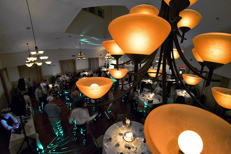 Martina & Stephen 7-6-13 (Methuen, MA). Emin Kuliyev — Award-Winning Wedding Photojournalist NYC & USA | Best Wedding Photographer Known for Candid, Timeless Moments