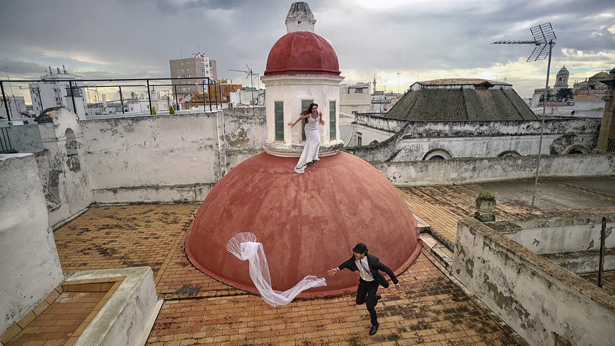 Aleksandrs & Džeina : Love story in Spain and Portugal, December 2016. Emin Kuliyev — Award-Winning Wedding Photojournalist NYC & USA | Best Wedding Photographer Known for Candid, Timeless Moments