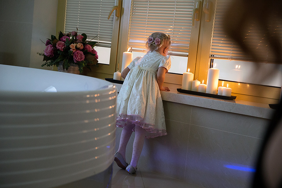 Margo & Alexey – (February, 2nd, 2013) Moscow (Russia). Emin Kuliyev — Award-Winning Wedding Photojournalist NYC & USA | Best Wedding Photographer Known for Candid, Timeless Moments