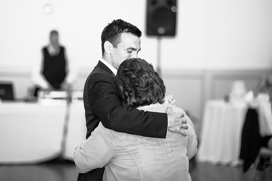 Martina & Stephen 7-6-13 (Methuen, MA). Emin Kuliyev — Award-Winning Wedding Photojournalist NYC & USA | Best Wedding Photographer Known for Candid, Timeless Moments