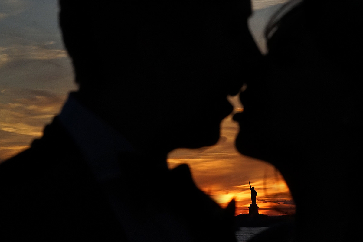 Eric & Debra  –  6/13/2015 (Wedding at Liberty Warehouse). Emin Kuliyev — Award-Winning Wedding Photojournalist NYC & USA | Best Wedding Photographer Known for Candid, Timeless Moments