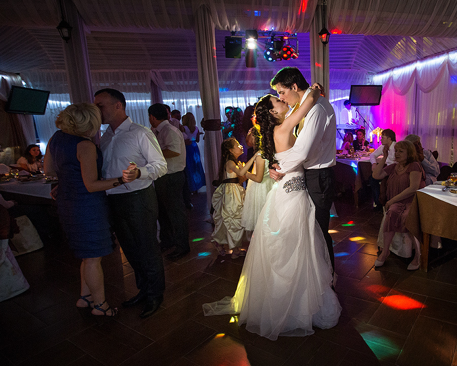 Ksenia & Artem  – Yaroslavl (Russia) 14.07.12. Emin Kuliyev — Award-Winning Wedding Photojournalist NYC & USA | Best Wedding Photographer Known for Candid, Timeless Moments