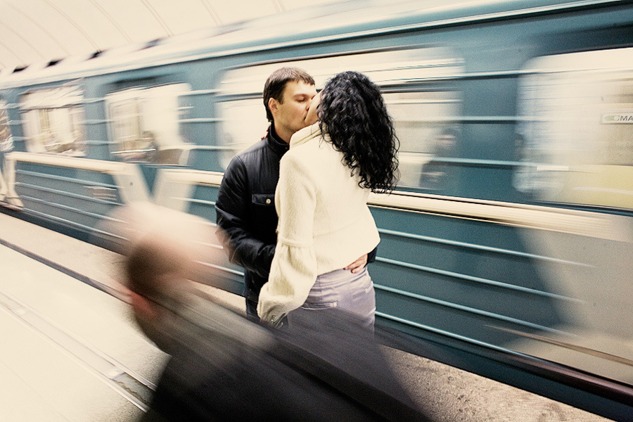 Alexandr & Nastya – Engagement – 09/11/2008. Emin Kuliyev — Award-Winning Wedding Photojournalist NYC & USA | Best Wedding Photographer Known for Candid, Timeless Moments