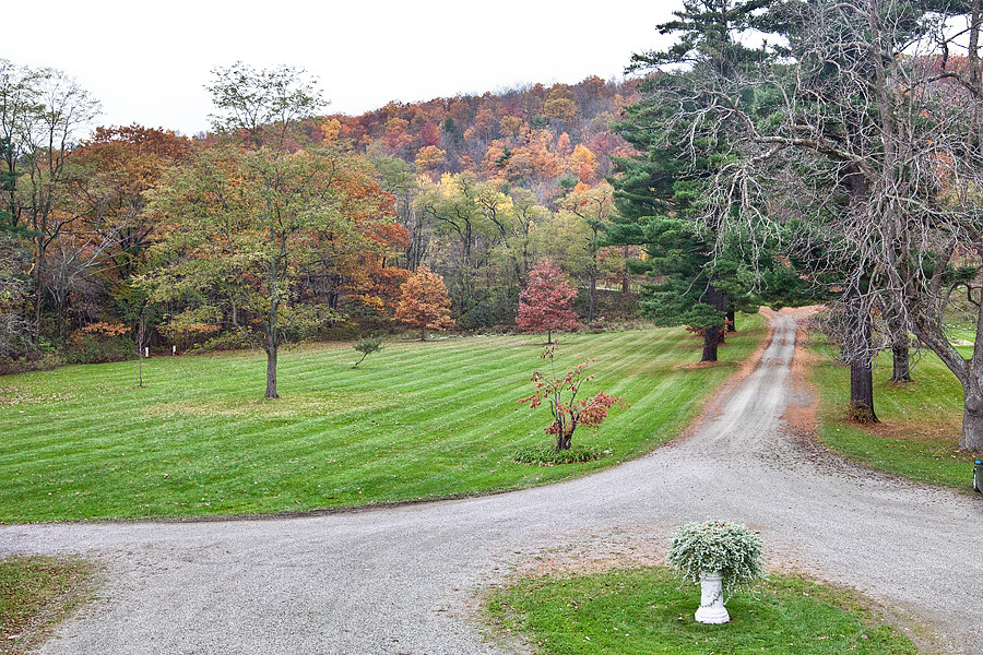 Alexa & Gregory – October 29th, 2011. Emin Kuliyev — Award-Winning Wedding Photojournalist NYC & USA | Best Wedding Photographer Known for Candid, Timeless Moments