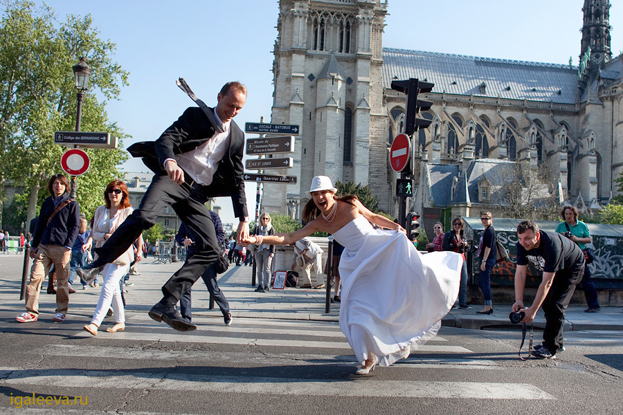 My Wedding Photography Workshops in Paris 18-21 April, 2011 – Behind t. Emin Kuliyev — Award-Winning Wedding Photojournalist NYC & USA | Best Wedding Photographer Known for Candid, Timeless Moments