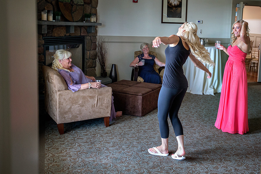 Martina & Stephen 7-6-13 (Methuen, MA). Emin Kuliyev — Award-Winning Wedding Photojournalist NYC & USA | Best Wedding Photographer Known for Candid, Timeless Moments