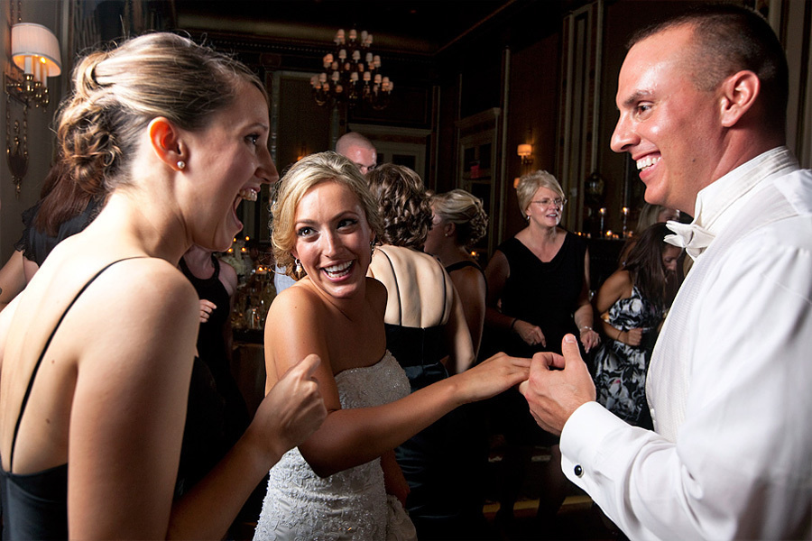 Matthew & Elizabeth – Wedding – 08/15/2009. Emin Kuliyev — Award-Winning Wedding Photojournalist NYC & USA | Best Wedding Photographer Known for Candid, Timeless Moments