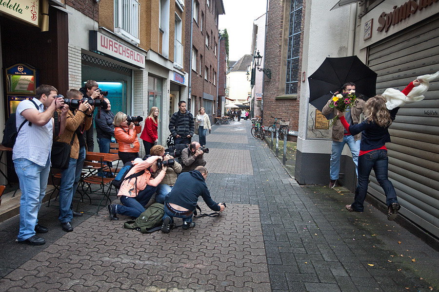 My Workshop in Düsseldorf (Germany) – Behind the scene. Emin Kuliyev — Award-Winning Wedding Photojournalist NYC & USA | Best Wedding Photographer Known for Candid, Timeless Moments