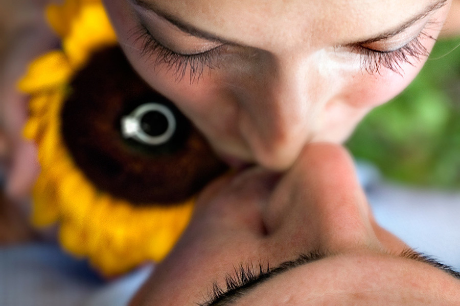 Matthew & Elizabeth – Engagement – 07/24/2009. Emin Kuliyev — Award-Winning Wedding Photojournalist NYC & USA | Best Wedding Photographer Known for Candid, Timeless Moments