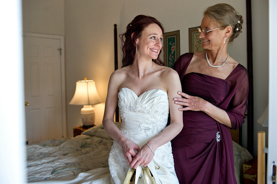 Julie & George – 4/29/2011 (Wedding in Albany,NY). Emin Kuliyev — Award-Winning Wedding Photojournalist NYC & USA | Best Wedding Photographer Known for Candid, Timeless Moments