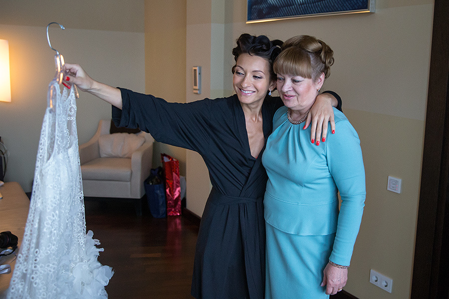 Margo & Alexey – (February, 2nd, 2013) Moscow (Russia). Emin Kuliyev — Award-Winning Wedding Photojournalist NYC & USA | Best Wedding Photographer Known for Candid, Timeless Moments