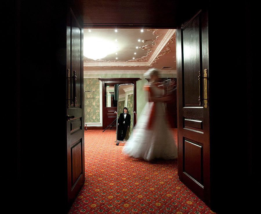 My Wedding Photography Workshops in Moscow (Russia) 22-28 March, 2011. Emin Kuliyev — Award-Winning Wedding Photojournalist NYC & USA | Best Wedding Photographer Known for Candid, Timeless Moments