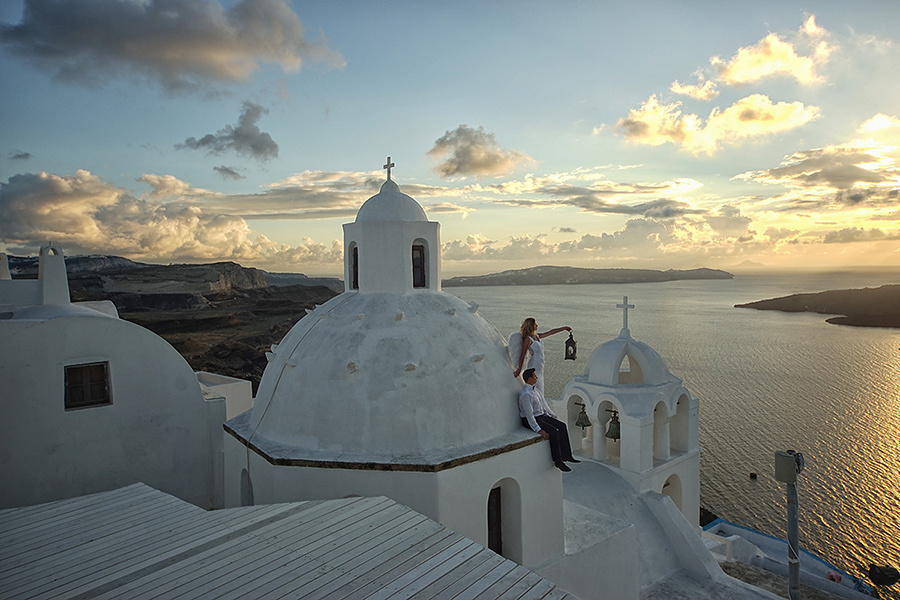 My Wedding Photography Workshop on Santorini –  November, 2014. Emin Kuliyev — Award-Winning Wedding Photojournalist NYC & USA | Best Wedding Photographer Known for Candid, Timeless Moments