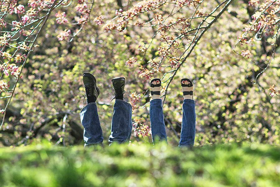 Melissa & Emad – E-Session (April, 27th, 2013). Emin Kuliyev — Award-Winning Wedding Photojournalist NYC & USA | Best Wedding Photographer Known for Candid, Timeless Moments