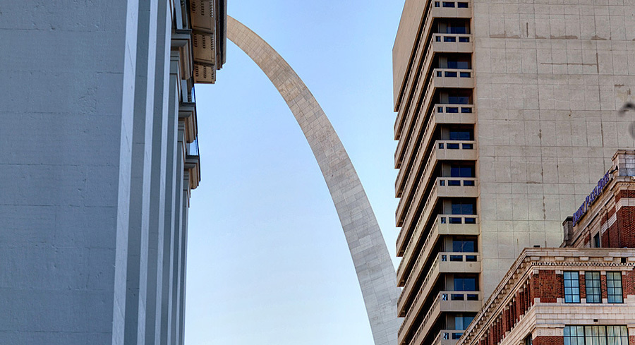 Rona & Charles (October 24, 2009) Halloween wedding – Saint Louis, Mis. Emin Kuliyev — Award-Winning Wedding Photojournalist NYC & USA | Best Wedding Photographer Known for Candid, Timeless Moments