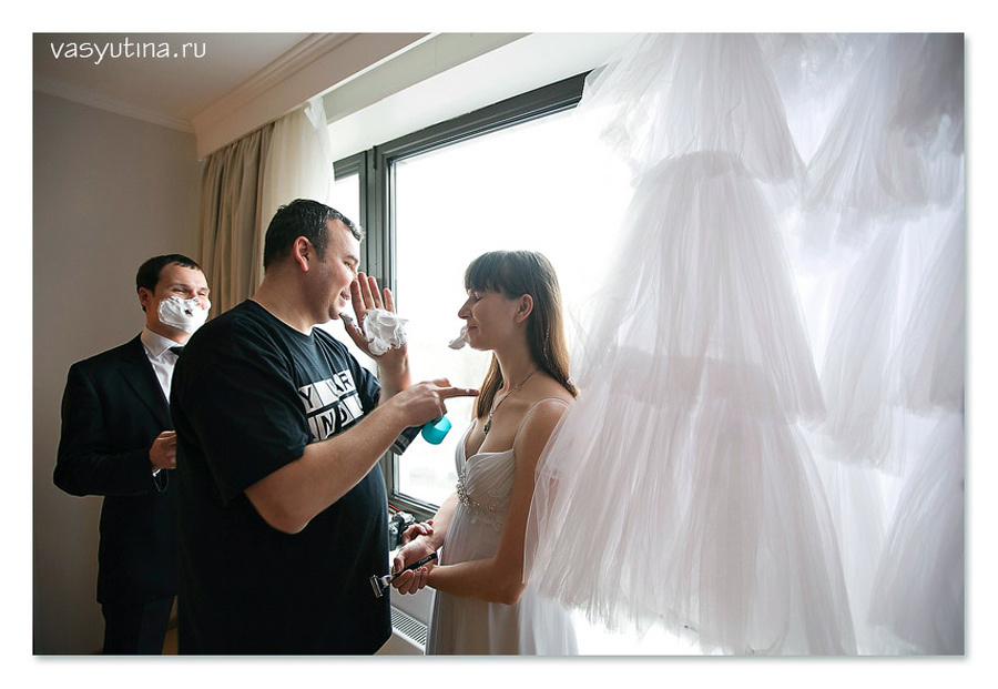 My Wedding Photography Workshops in Moscow (Russia) 22-28 March, 2011. Emin Kuliyev — Award-Winning Wedding Photojournalist NYC & USA | Best Wedding Photographer Known for Candid, Timeless Moments