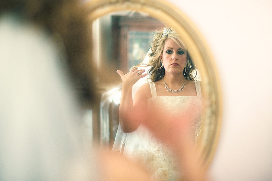 Linda & Mike – Halloween Wedding (10.31.08). Emin Kuliyev — Award-Winning Wedding Photojournalist NYC & USA | Best Wedding Photographer Known for Candid, Timeless Moments