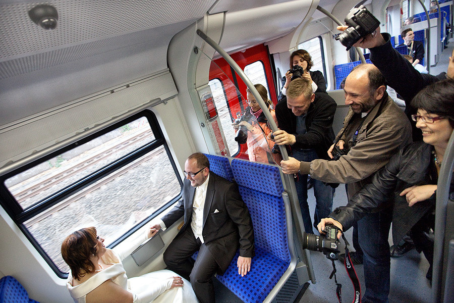 My Workshop in Düsseldorf (Germany) – Behind the scene. Emin Kuliyev — Award-Winning Wedding Photojournalist NYC & USA | Best Wedding Photographer Known for Candid, Timeless Moments