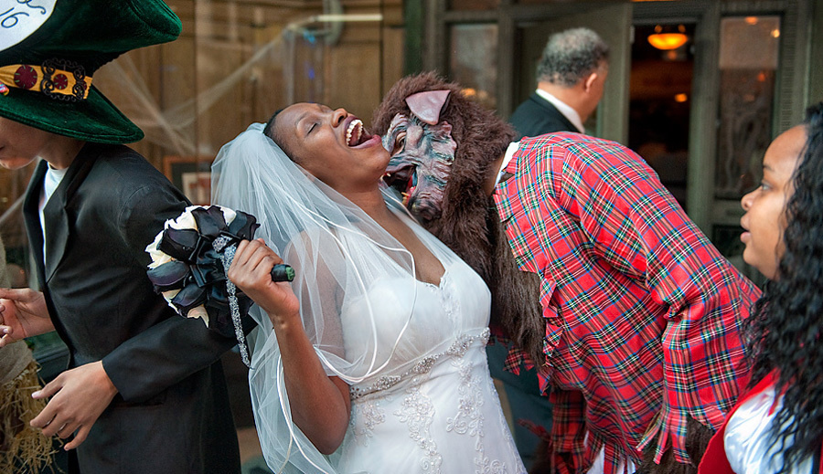 Rona & Charles (October 24, 2009) Halloween wedding – Saint Louis, Mis. Emin Kuliyev — Award-Winning Wedding Photojournalist NYC & USA | Best Wedding Photographer Known for Candid, Timeless Moments