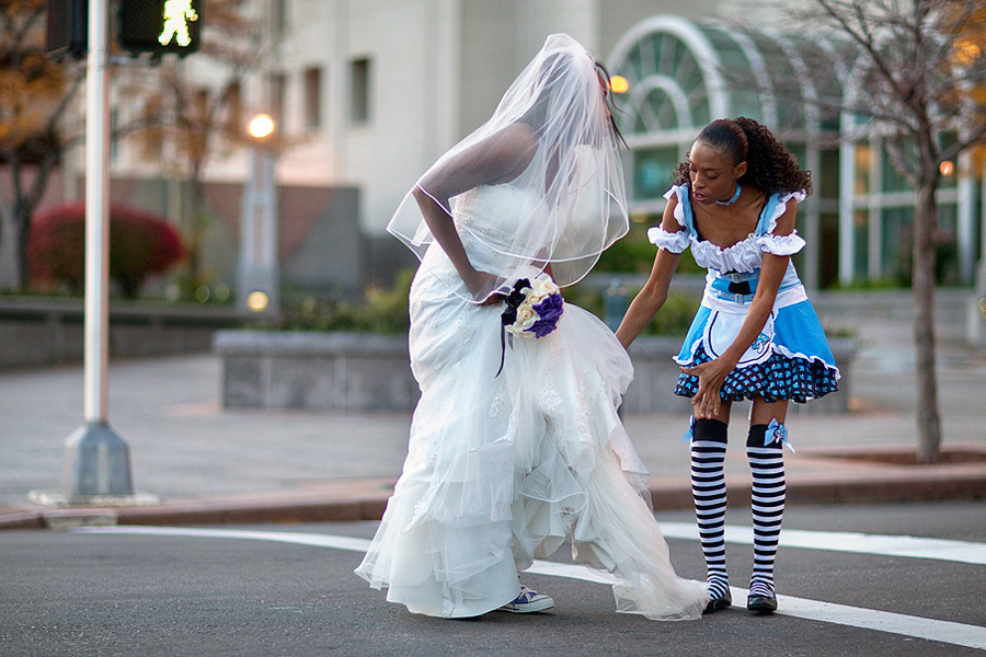 Rona & Charles (October 24, 2009) Halloween wedding – Saint Louis, Mis. Emin Kuliyev — Award-Winning Wedding Photojournalist NYC & USA | Best Wedding Photographer Known for Candid, Timeless Moments