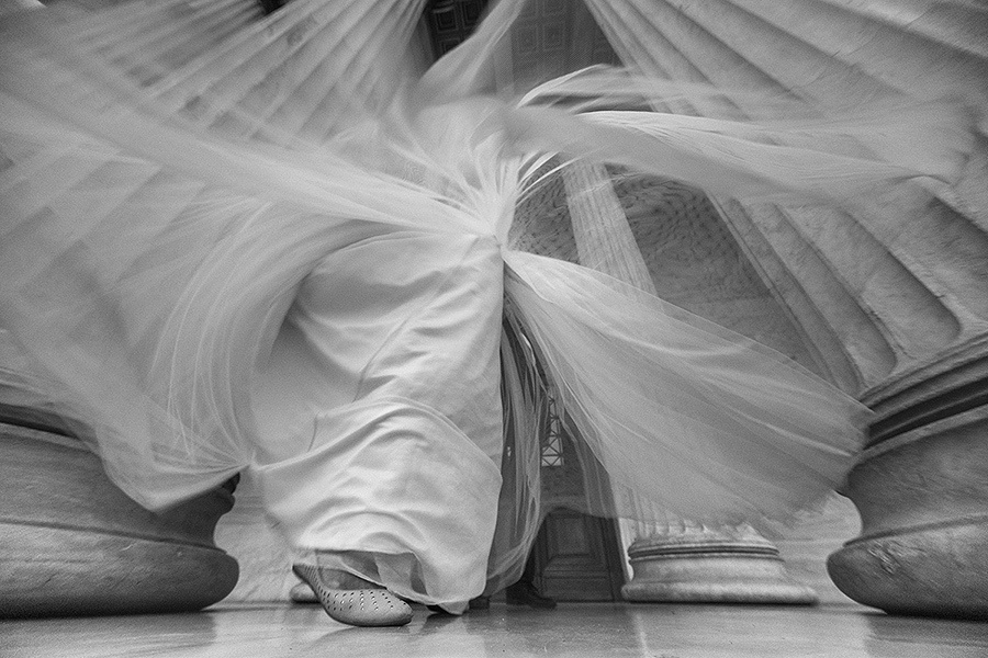 My Wedding Photography Workshop on Santorini –  November, 2014. Emin Kuliyev — Award-Winning Wedding Photojournalist NYC & USA | Best Wedding Photographer Known for Candid, Timeless Moments