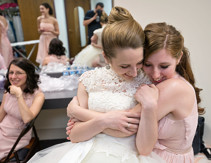 Genevieve & Josh– June 3rd,2012 – Minneapolis (Minnesota). Emin Kuliyev — Award-Winning Wedding Photojournalist NYC & USA | Best Wedding Photographer Known for Candid, Timeless Moments