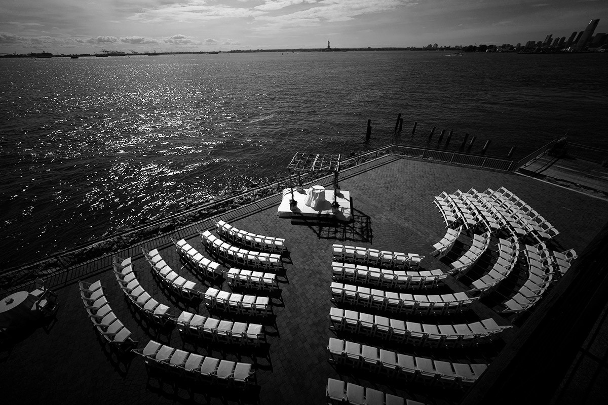 Eric & Debra  –  6/13/2015 (Wedding at Liberty Warehouse). Emin Kuliyev — Award-Winning Wedding Photojournalist NYC & USA | Best Wedding Photographer Known for Candid, Timeless Moments