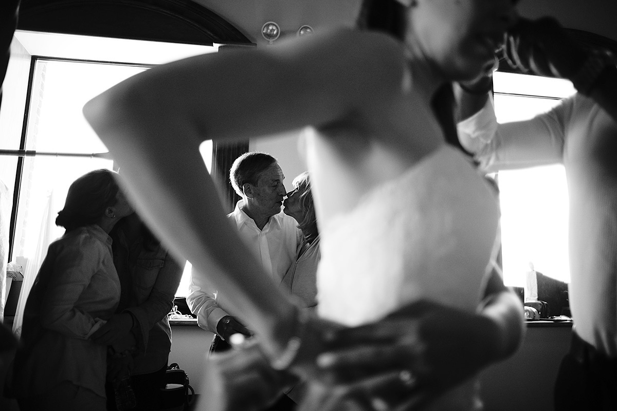 Eric & Debra  –  6/13/2015 (Wedding at Liberty Warehouse). Emin Kuliyev — Award-Winning Wedding Photojournalist NYC & USA | Best Wedding Photographer Known for Candid, Timeless Moments